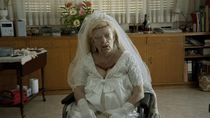 watch-with-mother-800x450